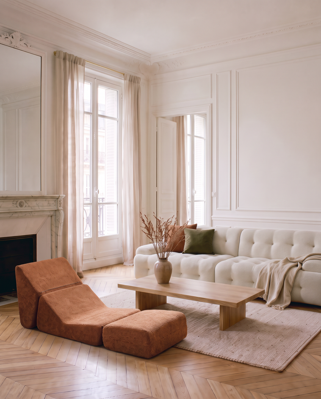 La Dépliable terracotta en chaise longue dans le salon